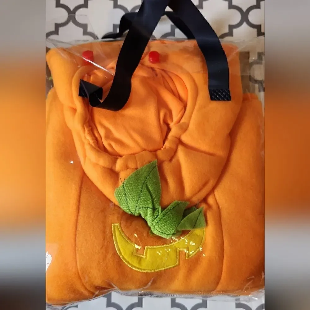 Dress Up America Baby Pumpkin Custome Size 0-6 months